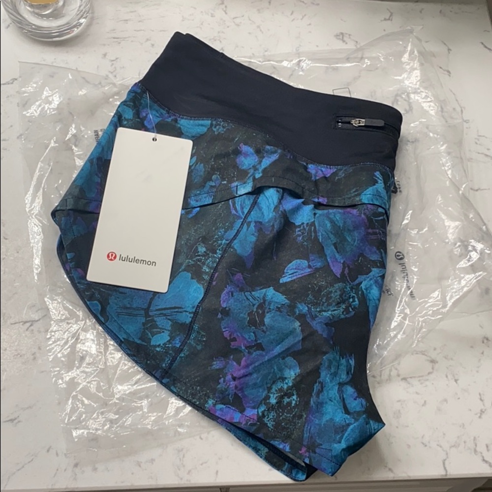 Lululemon speed up short